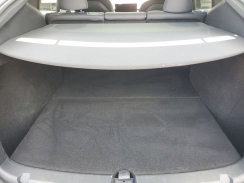 Used 2025 Tesla Model Y Long Range image 8