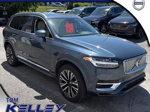 Used 2025 Volvo XC90 T8 Plus w/ Protection Package Premier AWD/4WD image 1