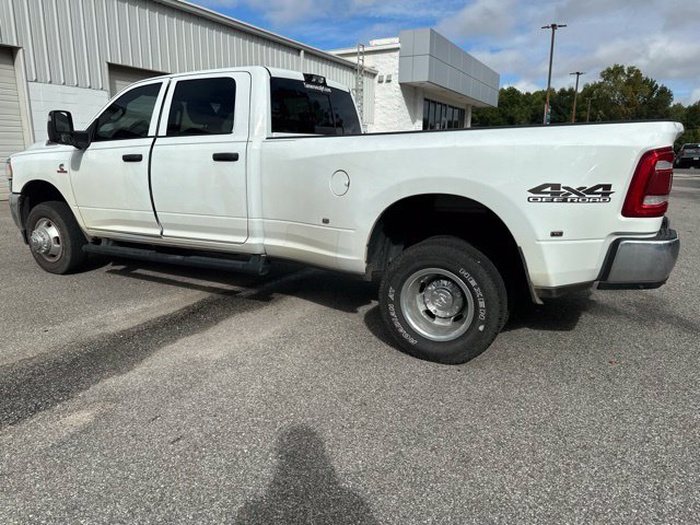 Used 2024 RAM 3500 Tradesman w/ Towing Technology Group AWD/4WD image 3