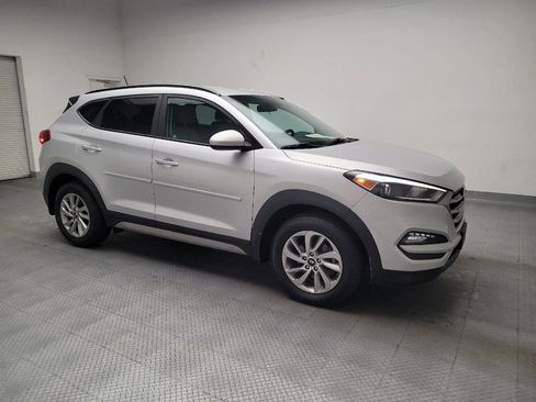Used 2017 Hyundai Tucson SE image 11