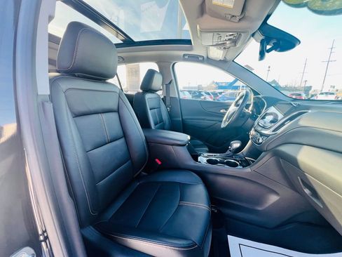 Used 2023 Chevrolet Equinox Premier image 36