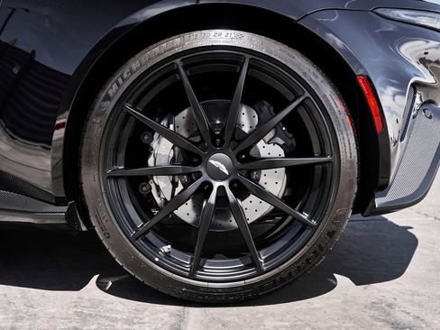 Used 2023 Aston Martin V12 Vantage RWD image 24