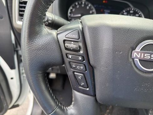 Used 2024 Nissan Frontier SV w/ SV Convenience Package RWD image 22