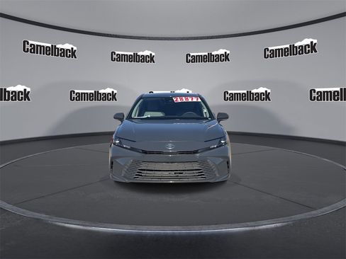 Used 2025 Toyota Camry XSE image 2