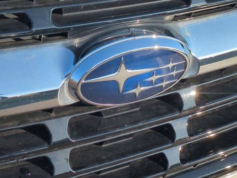 Certified 2025 Subaru Ascent Premium w/ Premium Package image 11