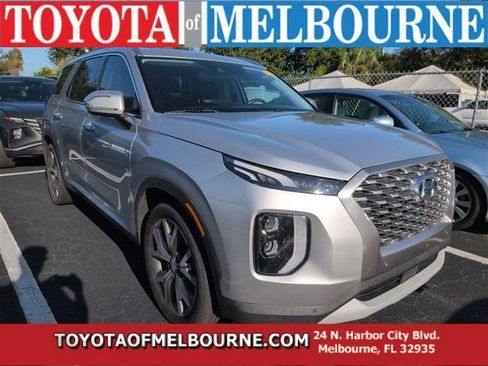 Used 2022 Hyundai Palisade SEL w/ Premium Package FWD image 1