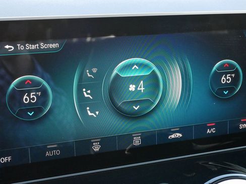 Used 2021 Mercedes-Benz GLA 250 4MATIC image 46