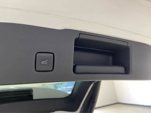 Used 2023 Ford Escape Active w/ Tech Pack #2 image 8