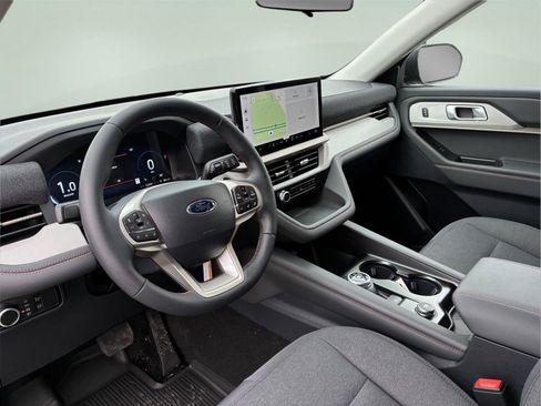 New 2026 Ford Explorer Active AWD/4WD image 19