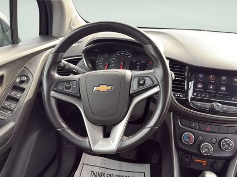 Used 2020 Chevrolet Trax LT w/ Redline Edition image 15