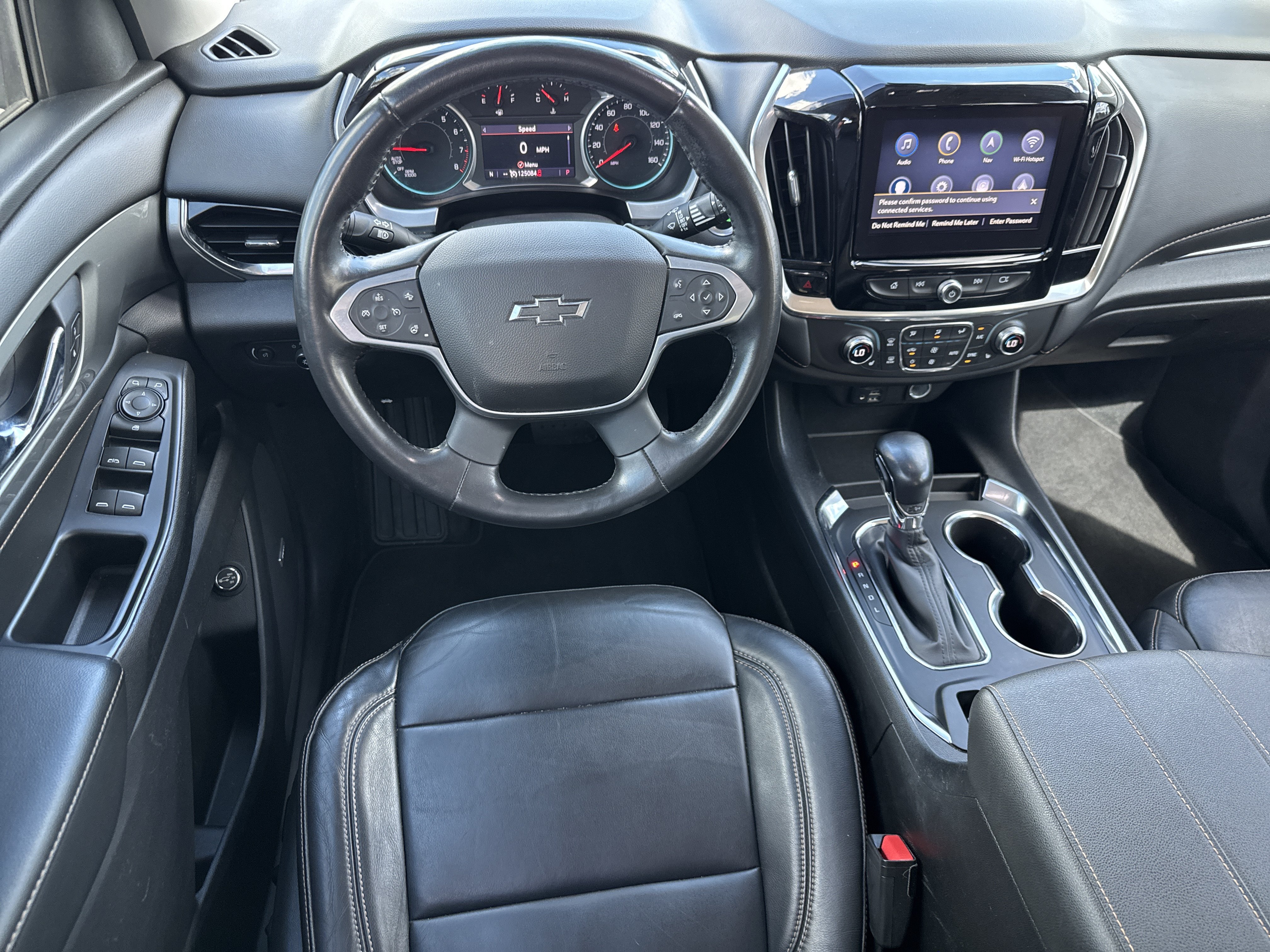 Used 2021 Chevrolet Traverse RS AWD/4WD image 12