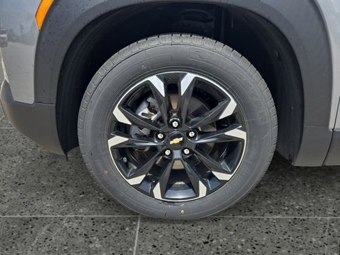 Used 2023 Chevrolet TrailBlazer LT FWD image 14