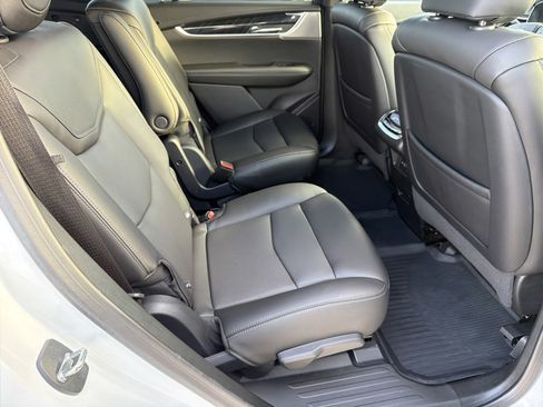 Used 2022 Cadillac XT6 Premium Luxury w/ LPO, Floor Liner Package image 16