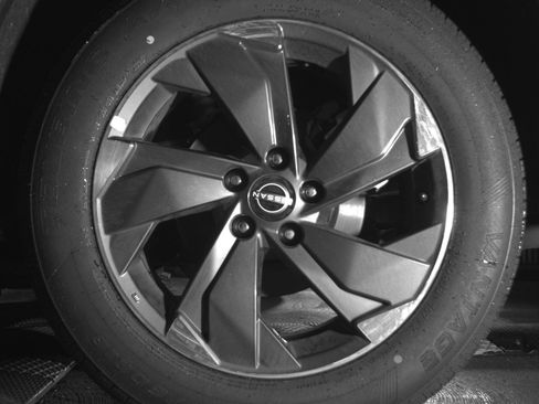 Used 2025 Nissan Rogue SV image 14