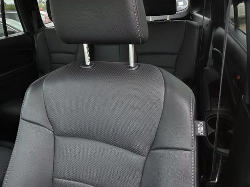 Used 2025 Honda Passport EX-L image 16