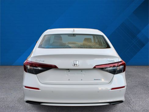 Certified 2025 Honda Civic Sport Touring image 8