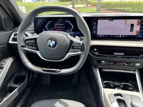 Certified 2025 BMW 330i Sedan RWD image 30