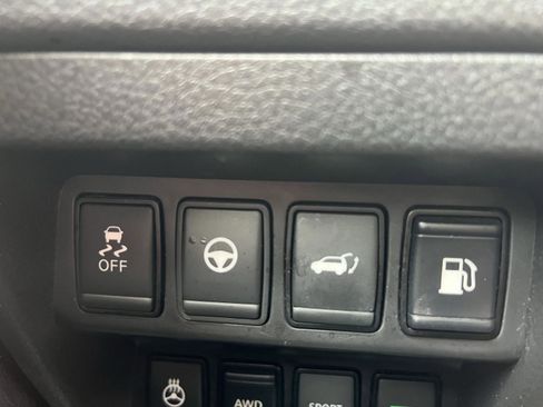 Used 2019 Nissan Rogue SL image 15