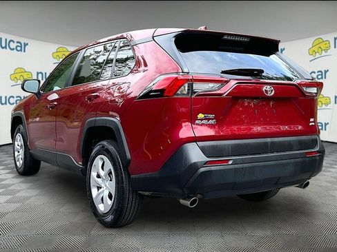 Used 2024 Toyota RAV4 LE AWD/4WD image 5