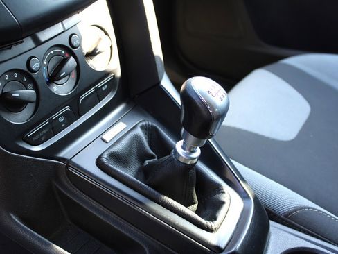 Used 2014 Ford Focus ST image 26