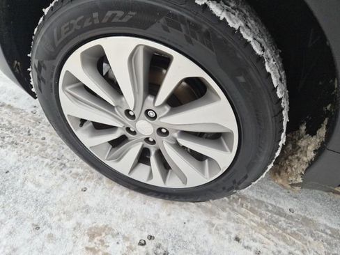 Used 2020 Buick Encore Preferred image 11