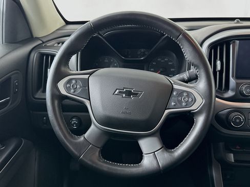 Used 2022 Chevrolet Colorado LT w/ LT Convenience Package image 18