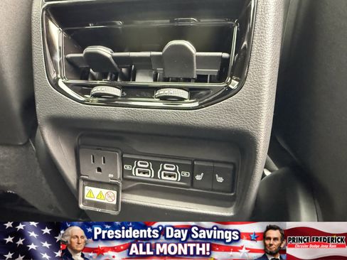 New 2025 Jeep Grand Cherokee Limited image 17