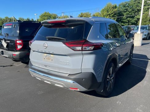 Used 2022 Nissan Rogue Platinum w/ Head-Up Display Package image 4