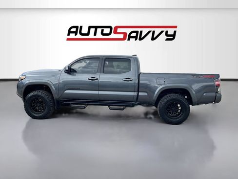 Used 2022 Toyota Tacoma TRD Sport w/ Technology Package AWD/4WD image 4