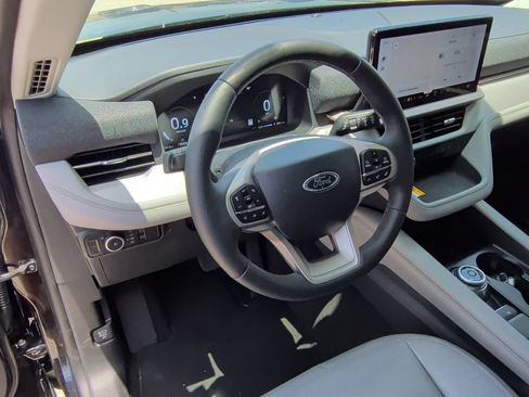 New 2026 Ford Explorer Active w/ Active Comfort Package RWD image 14