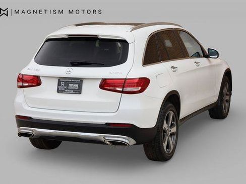 Used 2017 Mercedes-Benz GLC 300 4MATIC image 7