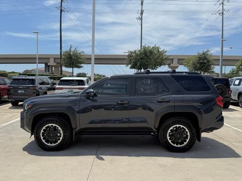 Used 2026 Toyota 4Runner TRD Off-Road Premium AWD/4WD image 8