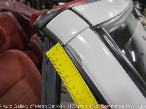 Used 1991 Dodge Shadow Convertible image 35