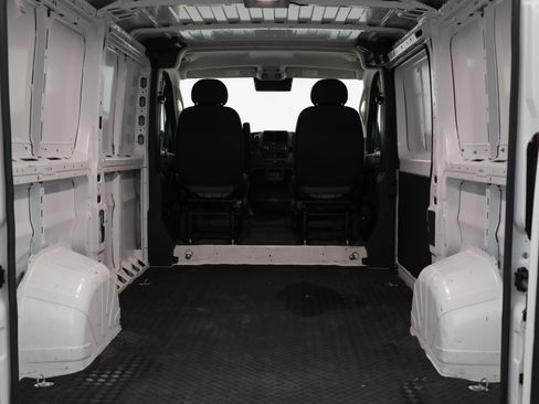 Used 2025 RAM ProMaster 2500 w/ Convenience Group FWD image 30