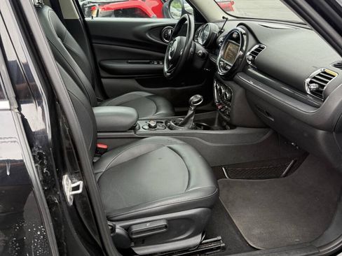 Used 2016 MINI Cooper Clubman FWD image 12
