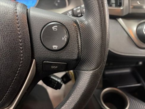 Used 2014 Toyota RAV4 LE image 18