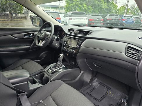 Used 2018 Nissan Rogue S AWD/4WD image 10