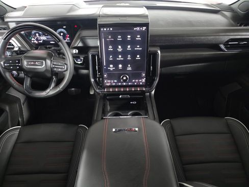 Used 2025 GMC Yukon AT4 Ultimate image 31