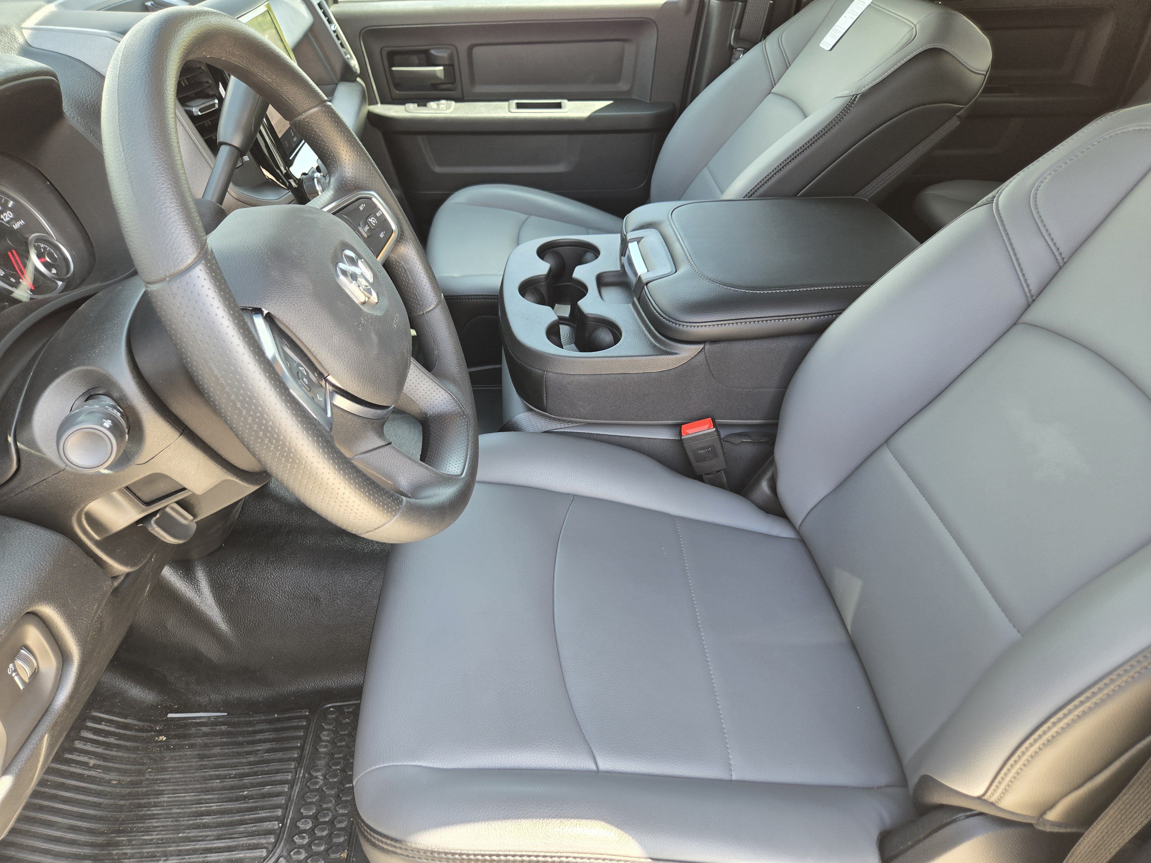 New 2026 RAM 2500 Tradesman w/ Chrome Appearance Group AWD/4WD image 10