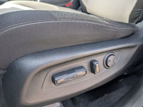 Used 2023 Honda CR-V EX image 10