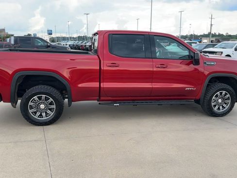Used 2024 GMC Sierra 1500 AT4 w/ Technology Package AWD/4WD image 8