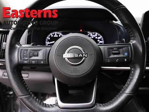 Used 2022 Nissan Pathfinder SV FWD image 10