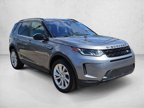 Used 2020 Land Rover Discovery Sport SE image 3