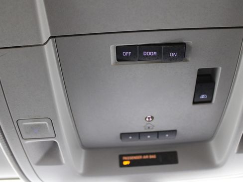 Used 2018 Chevrolet Silverado 1500 LTZ Z71 w/ LTZ Plus Package image 19