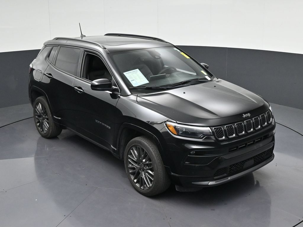 Used 2024 Jeep Compass Limited w/ High Altitude Package AWD/4WD image 27