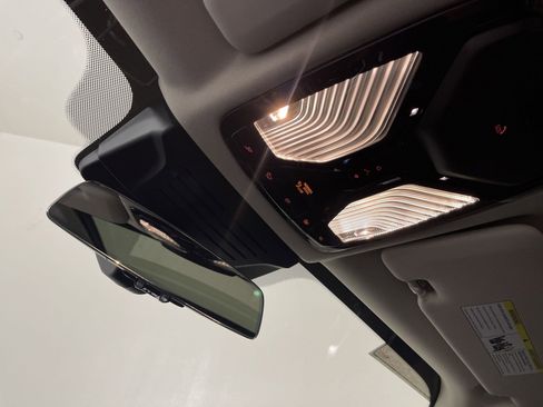 Used 2026 BMW X7 xDrive40i image 21