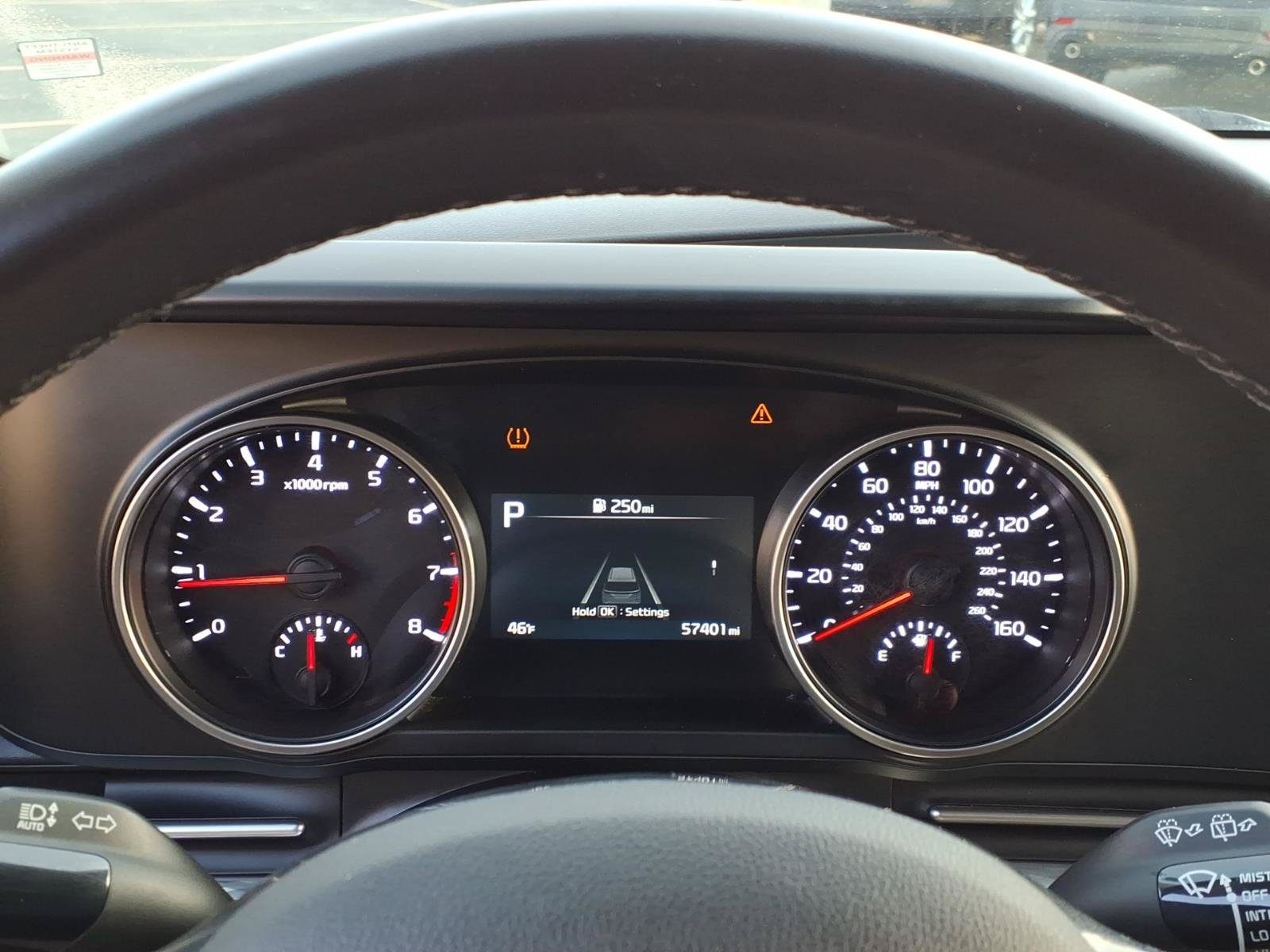 Used 2024 Kia Carnival LX FWD image 15