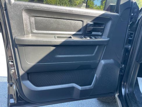 Used 2016 RAM 1500 Express w/ Black Ram 1500 Express Group AWD/4WD image 20