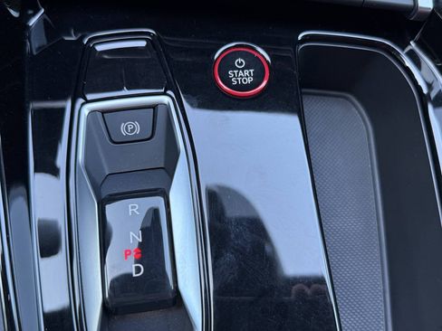 Used 2023 Audi e-tron GT Premium Plus AWD/4WD image 29