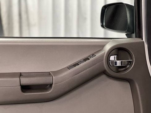 Used 2014 Nissan Xterra S image 33